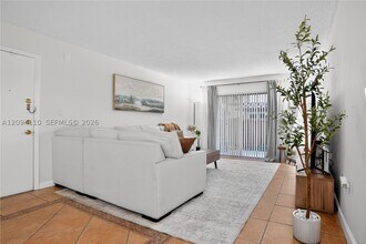 Building Photo - 7221 Miami Lakes Dr