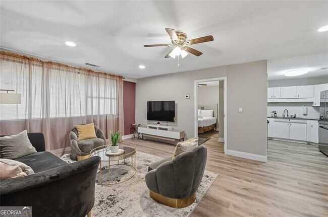 Foto del edificio - 3645 Peachtree Rd NE