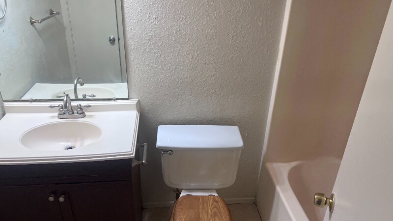 Foto principal - 1516 N Spring St