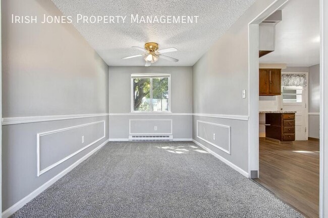 Building Photo - 5700 Glendale Dr