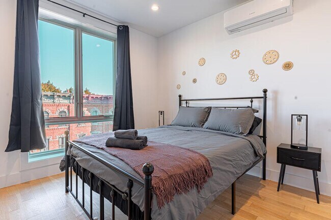 Foto del edificio - 1255 Decatur St