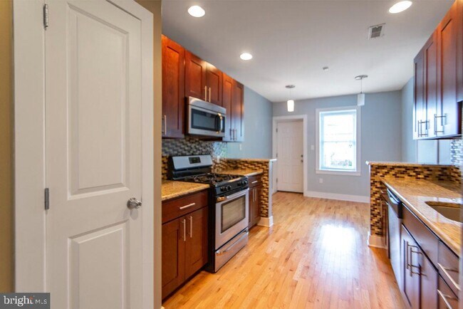 Foto del edificio - 2147 Ellsworth St