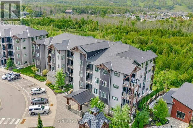 Photo du bâtiment - 16 Beckwith Ln