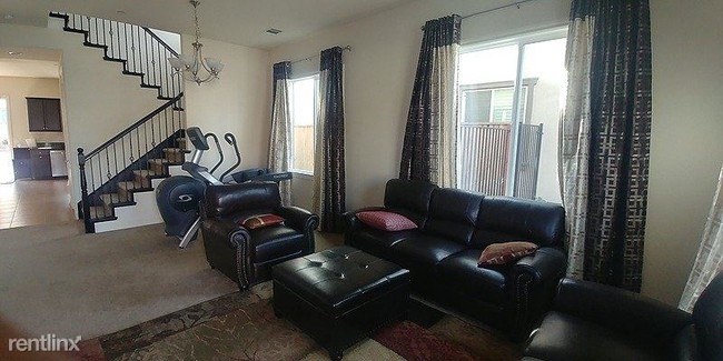 Foto del edificio - 4 br, 2.5 bath House - 9626 Albert Drive