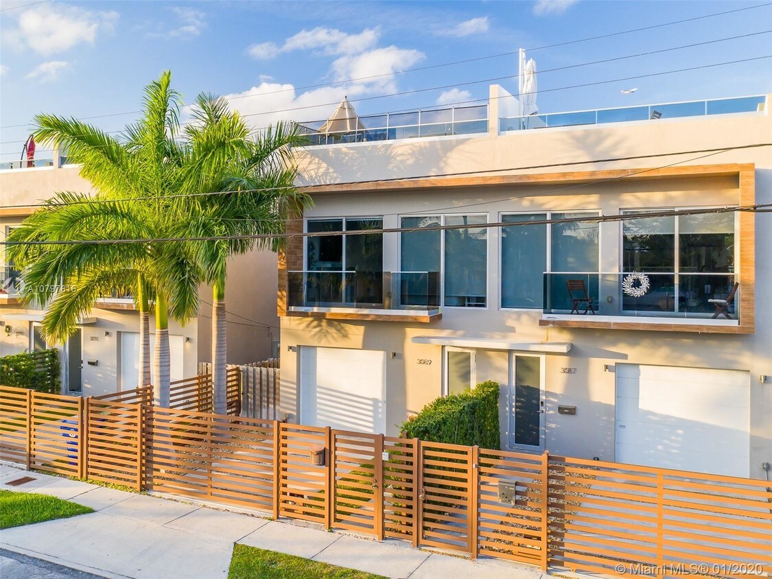 Foto principal - 3089-3021 SW 21st St