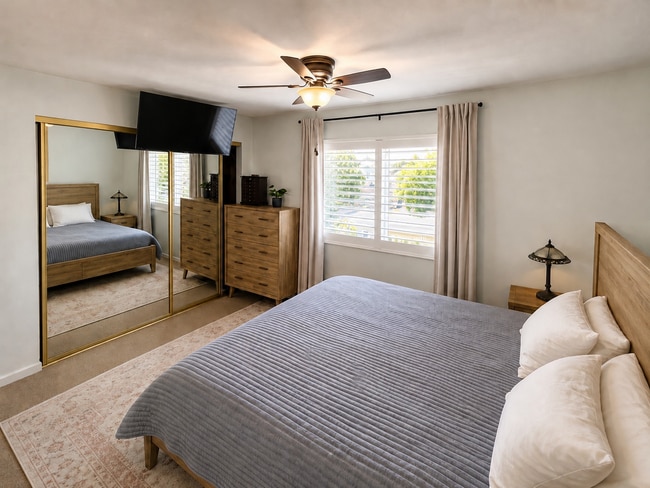 Building Photo - 2820 Bollinger Canyon Rd