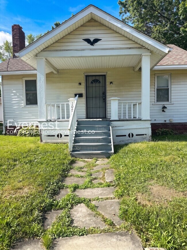 Foto del edificio - 1093 Georgia Ave