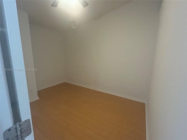 Foto del edificio - 1235 NW 122nd Terrace