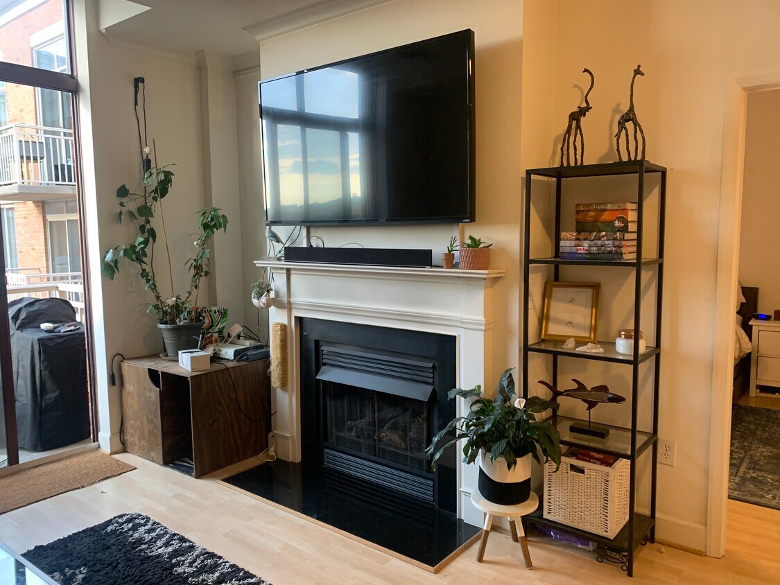 Main Space - 1205 N Garfield St