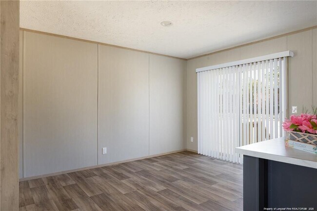 Foto del edificio - 1837 Gumberry Ct