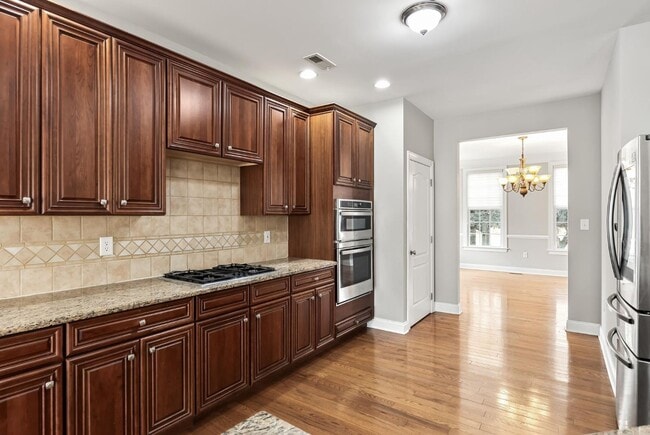 Building Photo - 45 Fenton Ln