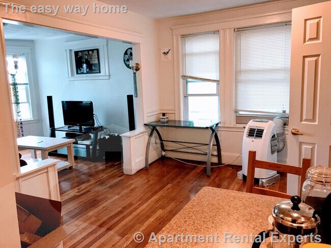 Foto del edificio - 223 Summer St