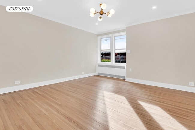 Building Photo - 76-15 35th Ave