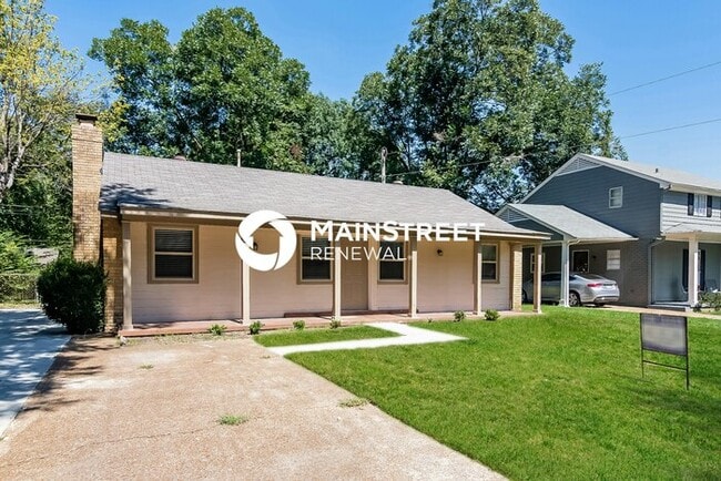 3 Bedroom Pet-Friendly Home in Memphis, TN with Main Street Renewal - 3 Bedroom Pet-Friendly Home in Memphis, TN with Main Street Renewal
