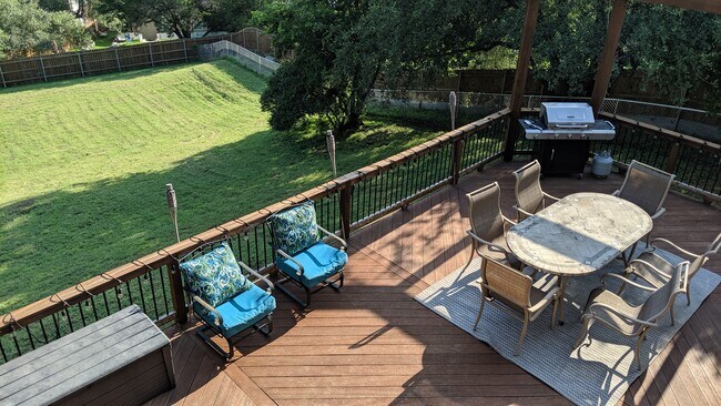 Building Photo - 6305 Heron Dr