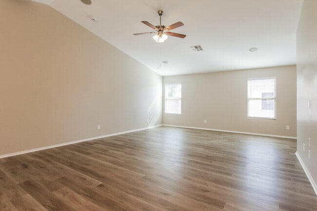 Foto del edificio - 12056 W Caribbean Ln