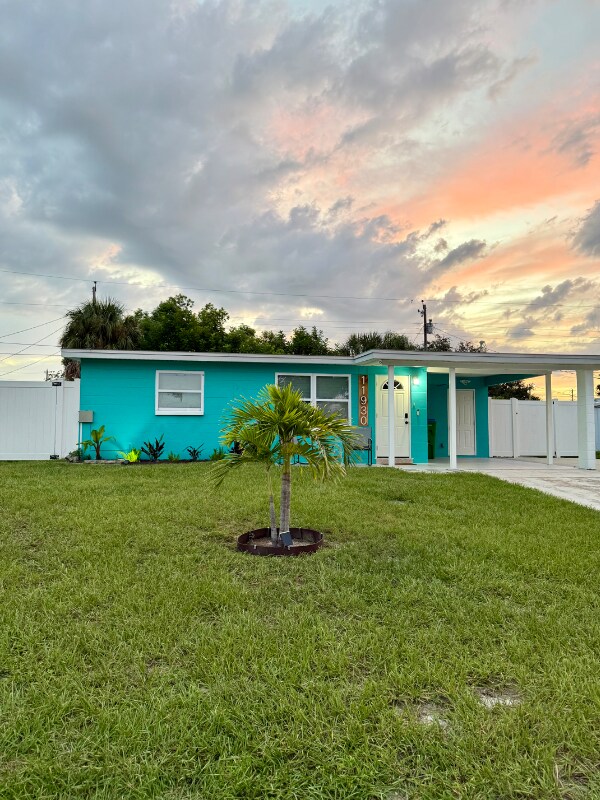 Foto del edificio - 11930 105 Ln N