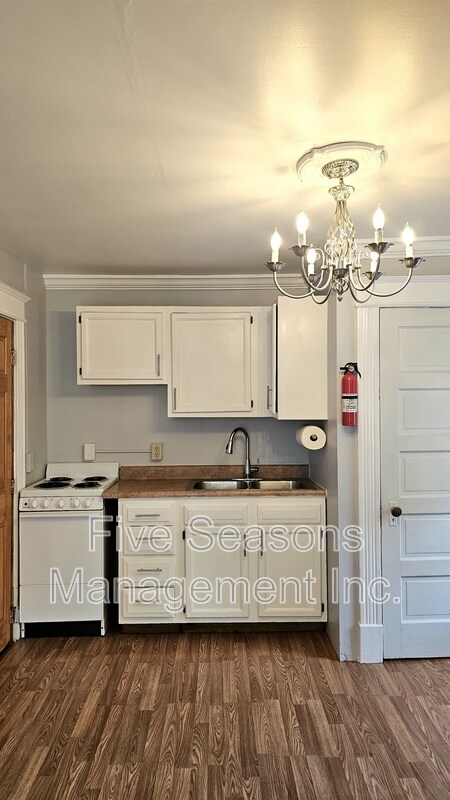 Foto del edificio - 205 N Willard St