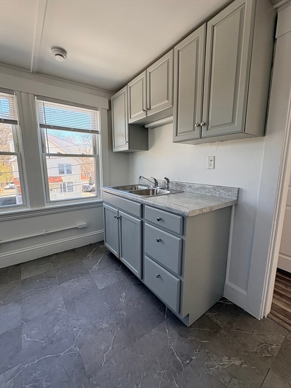 Building Photo - 18 Beulah St