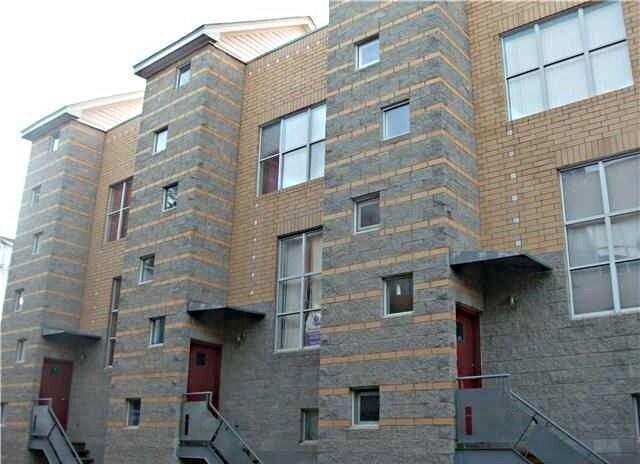 Primary Photo - 2072 Atherton Heights Ln