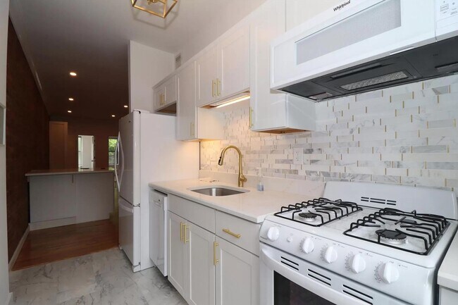 Foto del edificio - 240 6th St