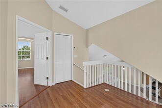 Building Photo - 523 SE 25th Ln