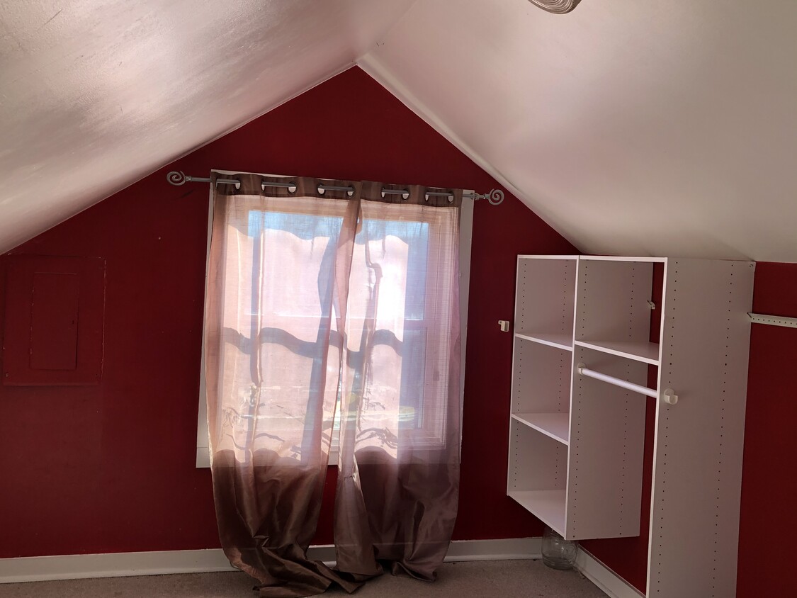 bedroom - 319 E Court St