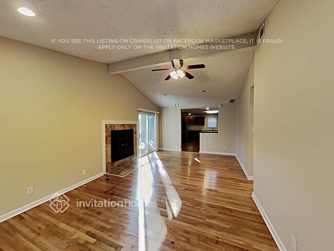 Foto del edificio - 1711 Donna Lynn Dr