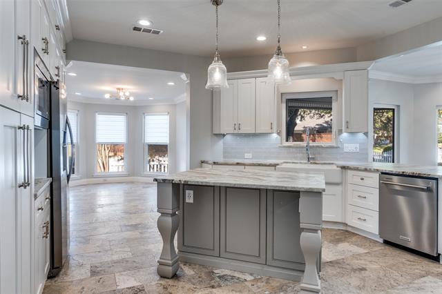 Foto del edificio - 7221 Briarnoll Dr