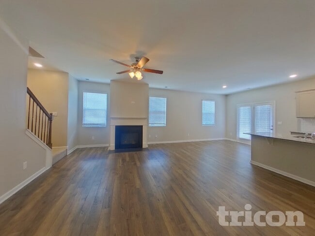 Building Photo - 864 Bentley Dr