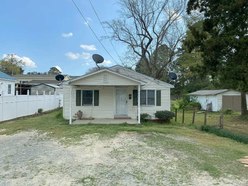 Foto principal - 109 E I St