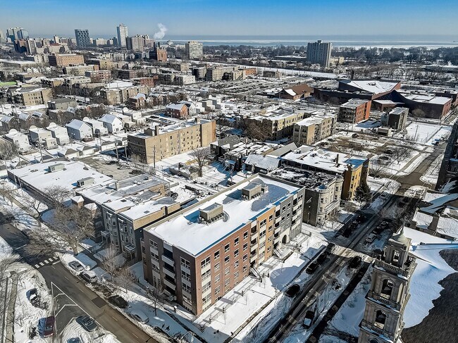 Foto del edificio - 6349 S Woodlawn Ave