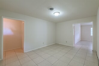 Building Photo - 7614 Grape St