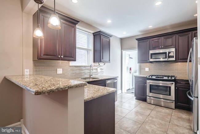 Building Photo - 780 N 23rd St