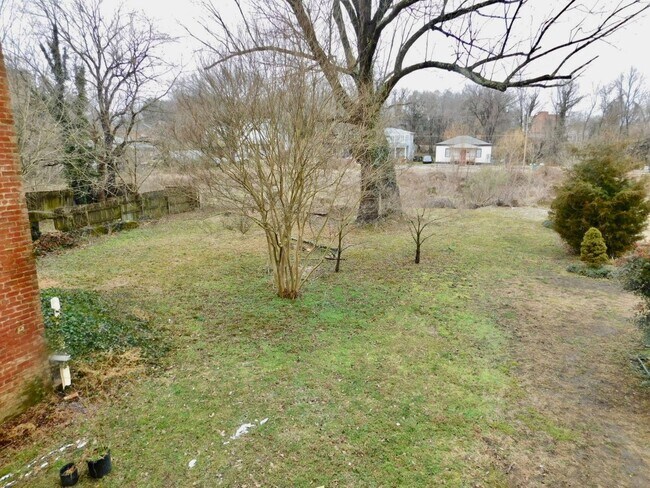 Foto del edificio - 525 W. Washington Street, Unit A, Petersburg