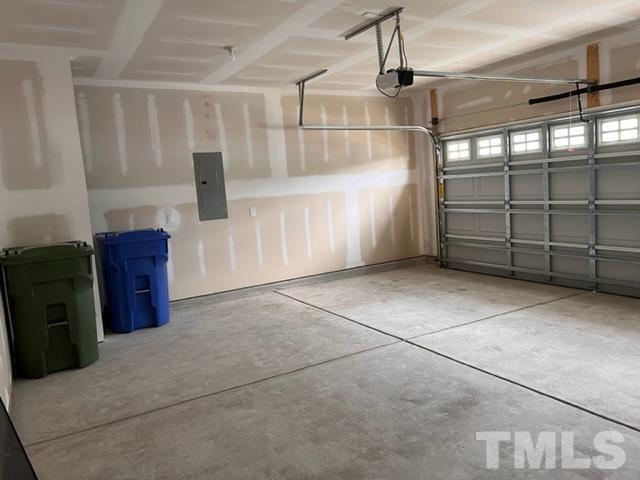 Building Photo - 108 Avery Glenn Way