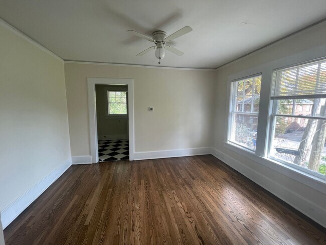 Foto del edificio - 604 Waccamaw Avenue