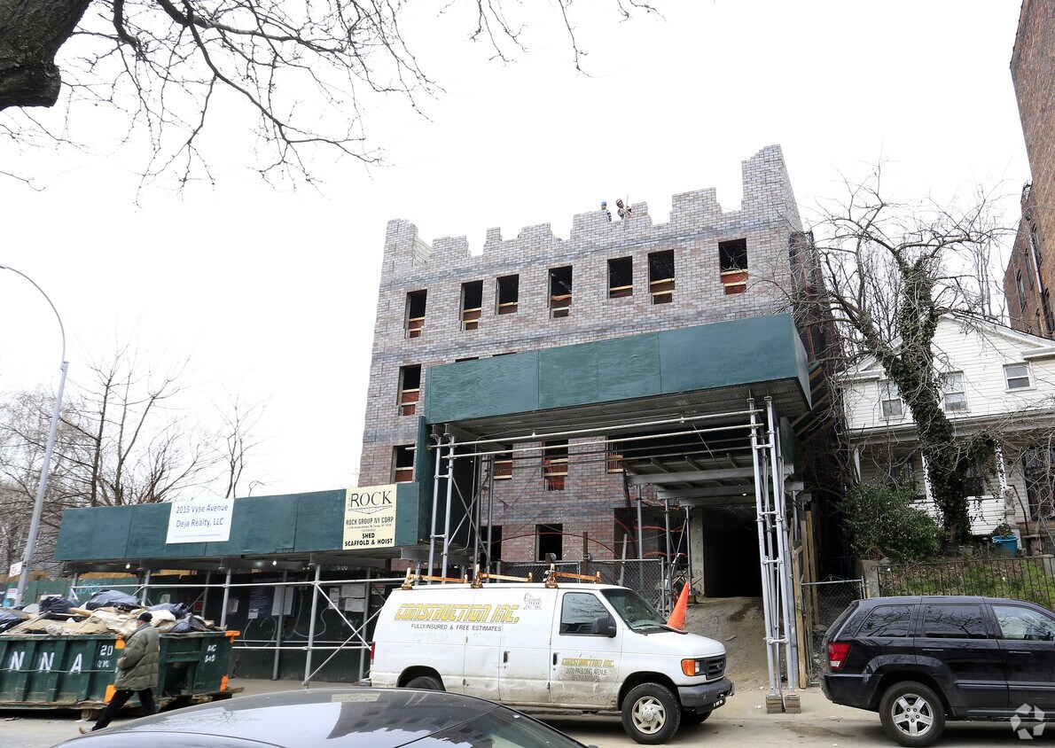 Fotografía del edificio - 2015 Vyse Ave