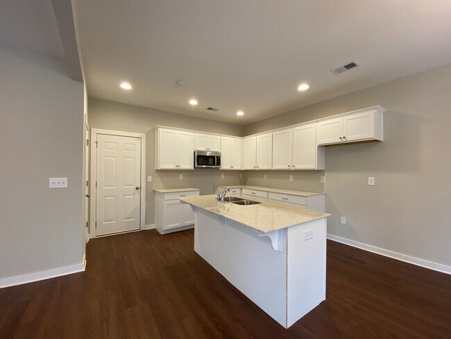Building Photo - 4 Bedroom Home for Rent in Pinson, AL! Available NOW!