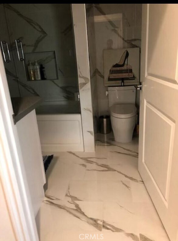 Building Photo - 5053 W 109th St