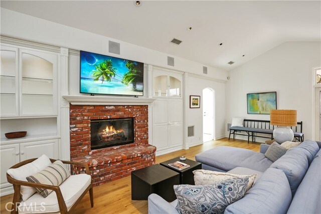 Building Photo - 308 Orchid Ave