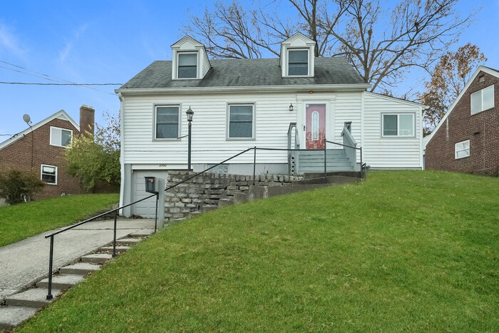 Foto principal - 2700 Powell Dr