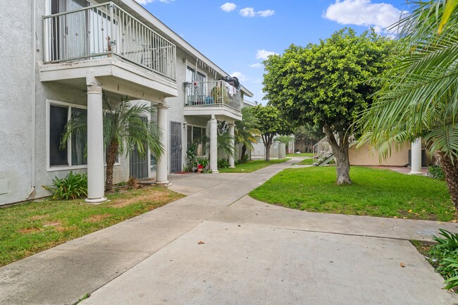 Foto del edificio - 8101 Larson Ave