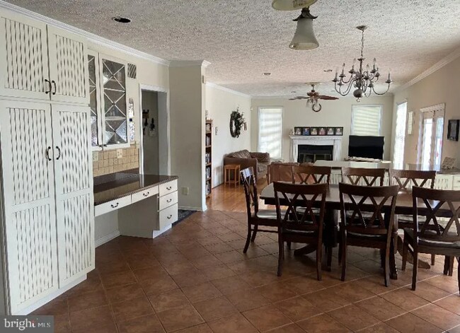 Building Photo - 101 Tarks Ln