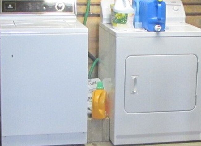 Foto del edificio - 252 E North Ave