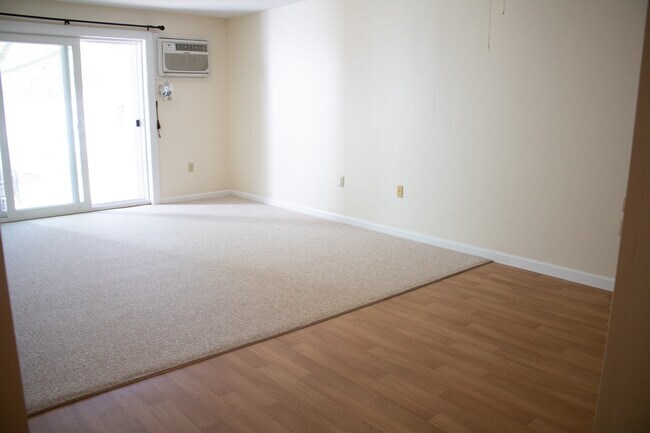 Foto del edificio - 1 Timberwood Dr