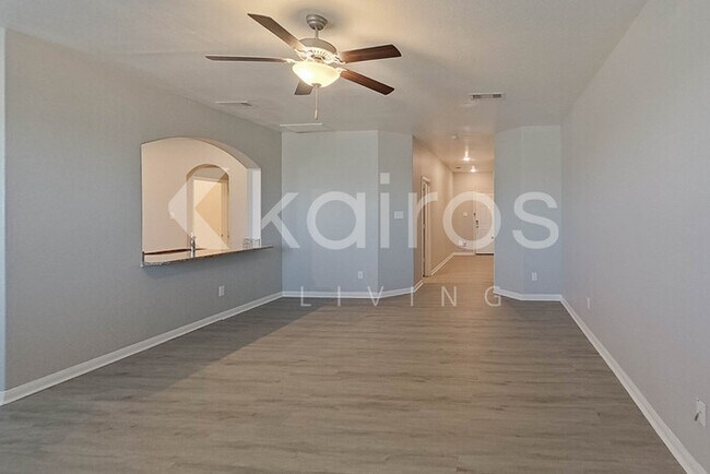 Building Photo - 5611 Littoral Rd