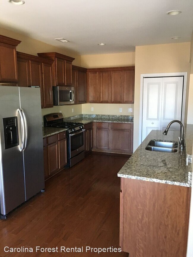 Building Photo - 5 br, 3.5 bath House - 4482 Marshwood Drive