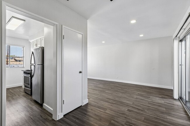 Interior Photo - 11645 Gorham Ave