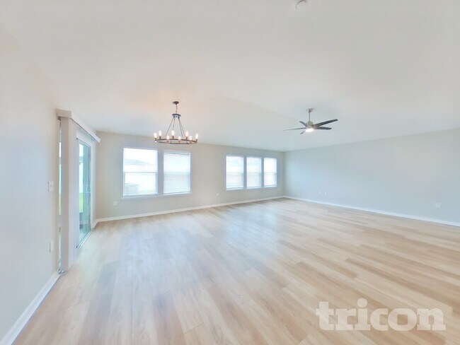 Foto del edificio - 11430 Tiburon Dr